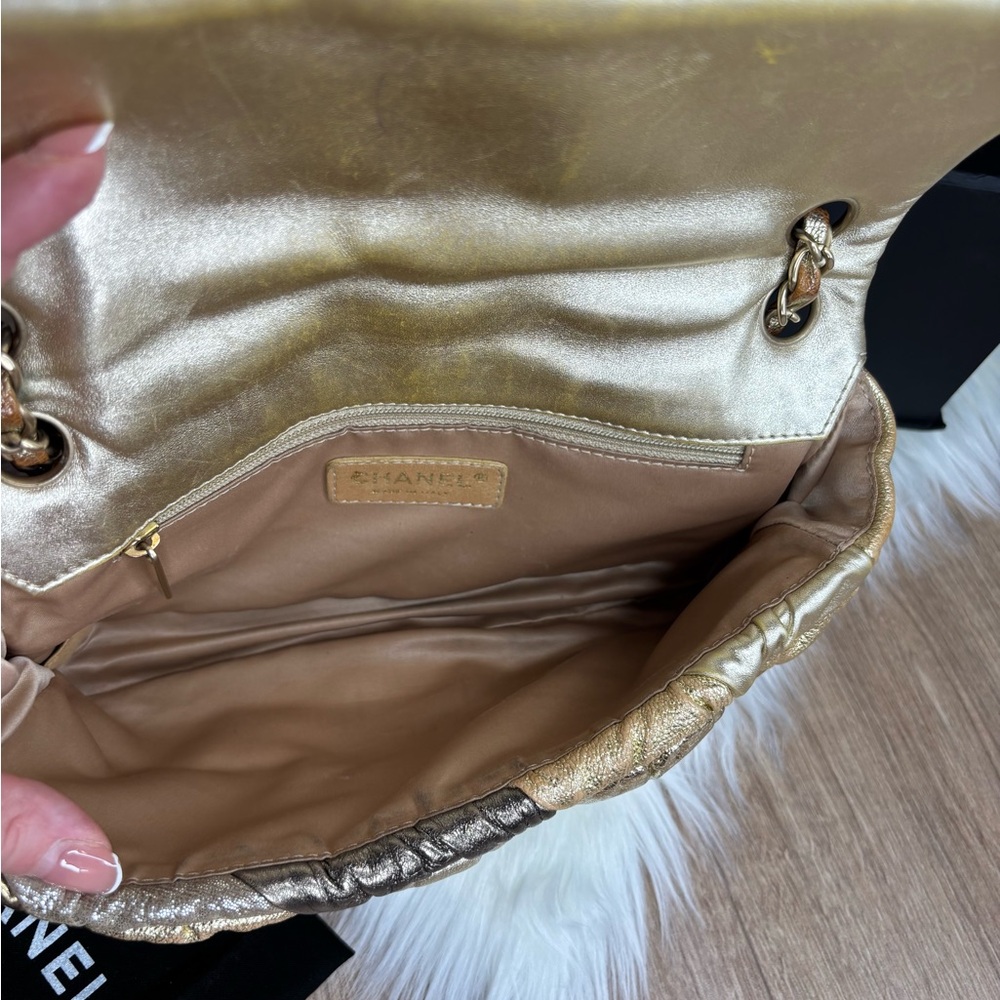 🤎RARE✨ Chanel Gold Bubble Quilt Bag ✨🤎 - Picture 9 of 17